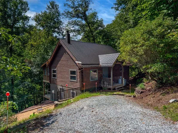 3925 Blackberry Crest Lane, Lenoir, NC 28645