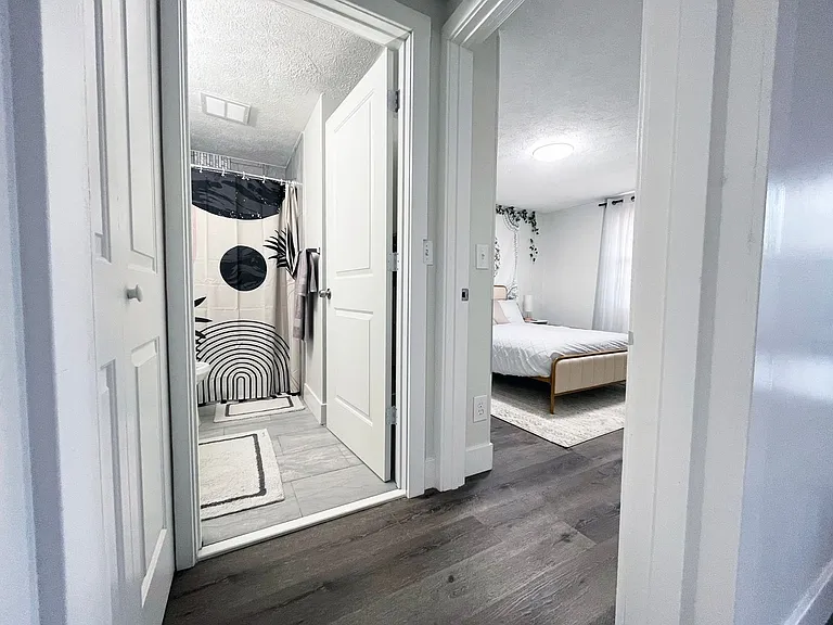 Wood Gate Apartments — Photo 8