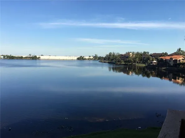 15969 NW 64th Ave, Miami Lakes, FL 33014