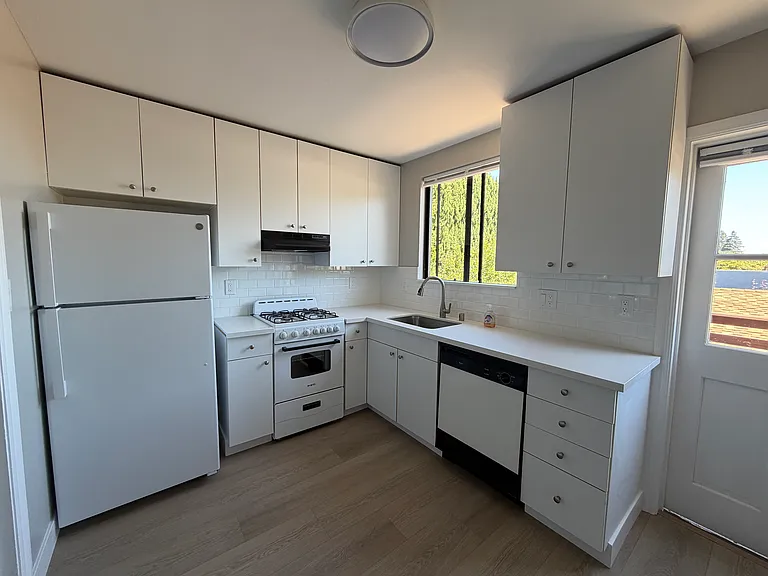 200 Anita Rd #2 — Photo 8