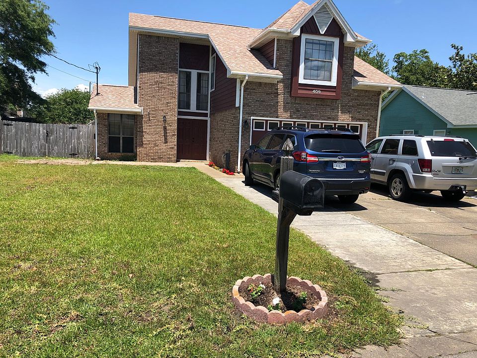 1st image of 409 Northampton Cir