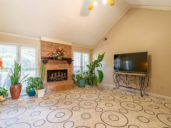 4th image of 5361 Philgrove Way