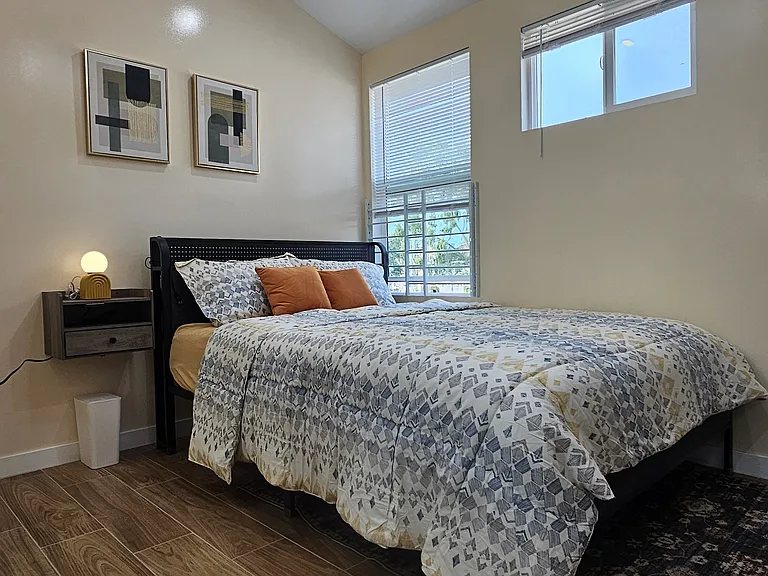 6920 Loma Verde Ave #1/2 — Photo 29