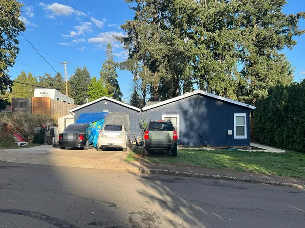 3310 Holiday Dr S, Salem, OR 97302