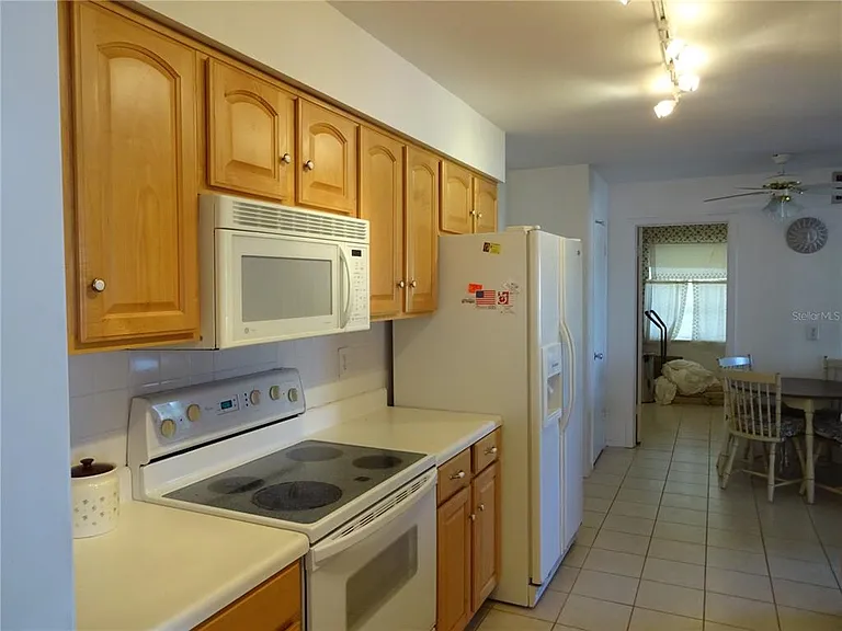 1408 Nashua Cir — Photo 15