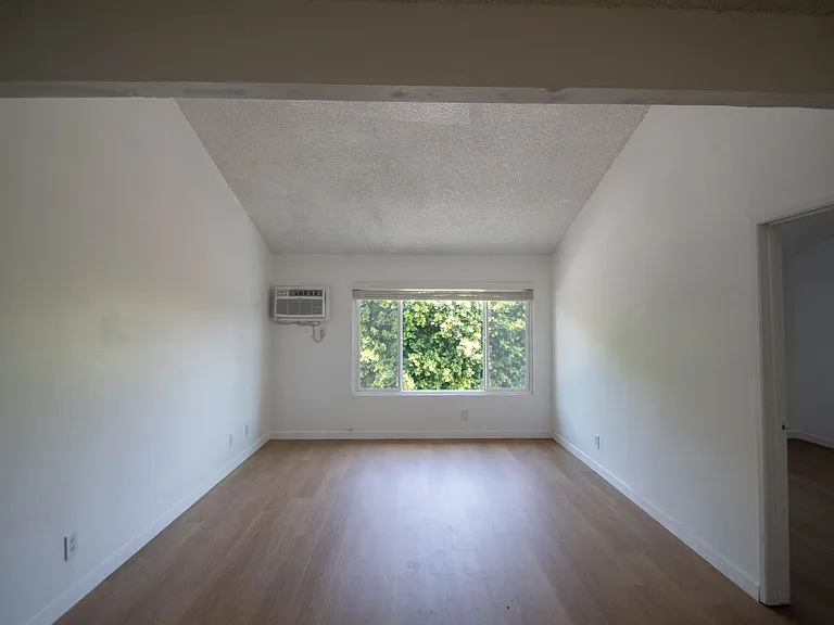 7350 Kester Avenue — Photo 2