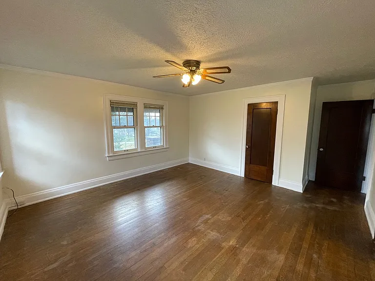 2281 E Market St — Photo 2
