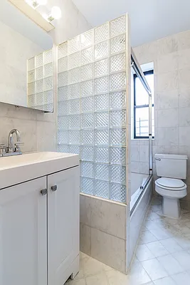 Rented by Bold New York | media 22