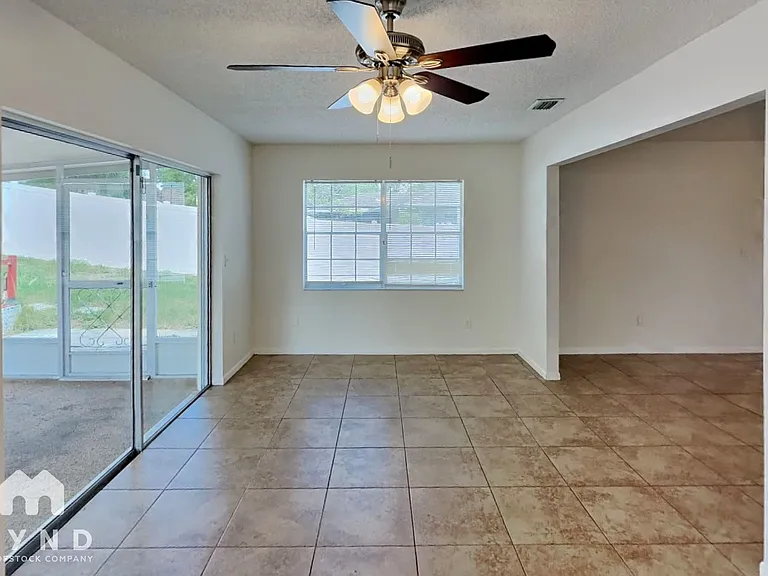 12431 Brookside St — Photo 8