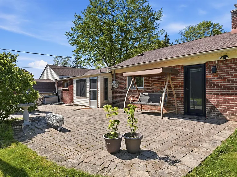 16195 Madoline St — Photo 38