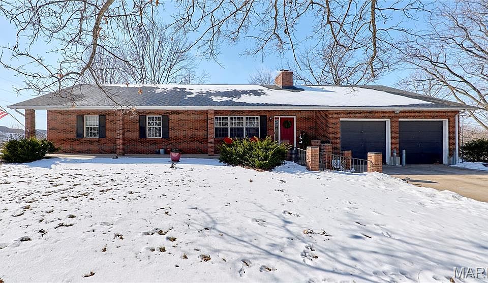 1st image of 1825 Henke Rd