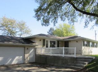 1224 State Route 121, Lincoln, IL 62656