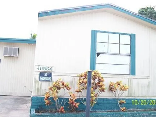 10564 S 228th Ln, Boca Raton, FL 33428