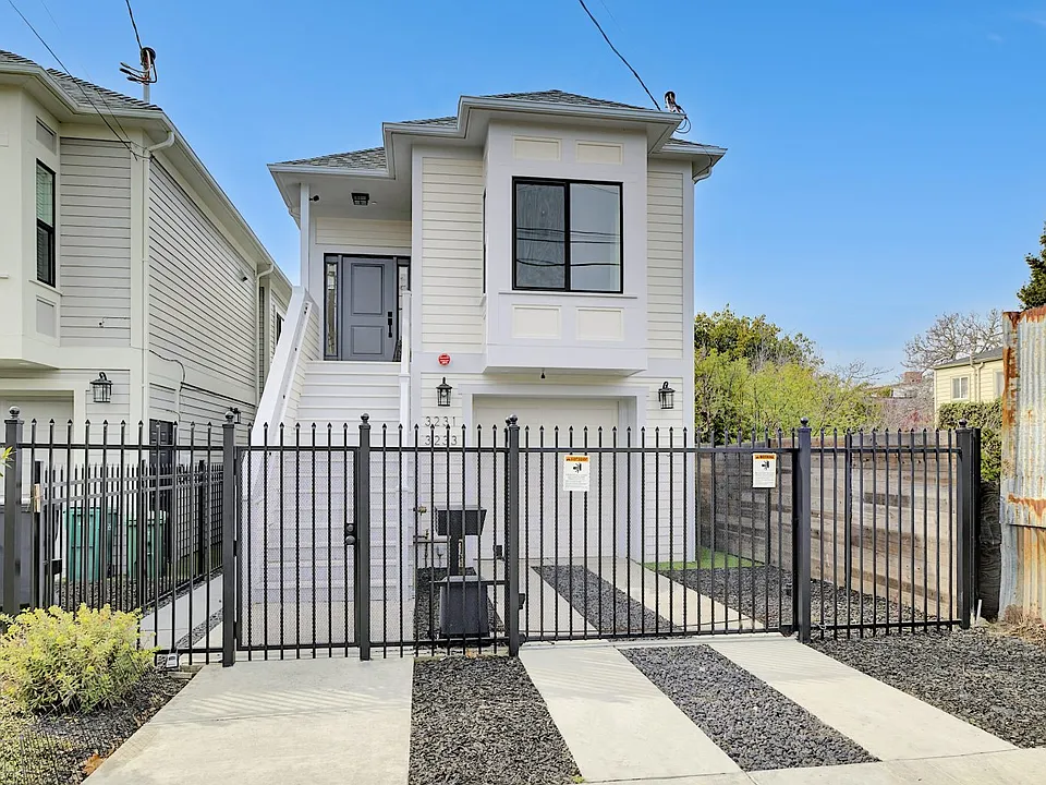 3233 Hannah St #3231