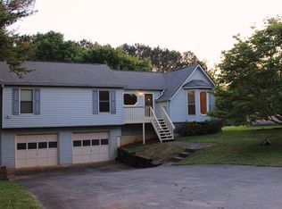 131 Deerfield Dr, Canton, GA 30115