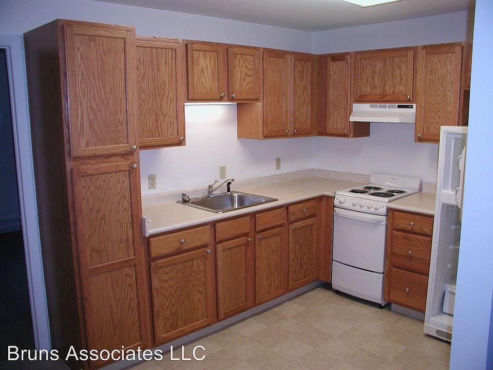 2nd image of 532 Sacandaga Rd APT 9