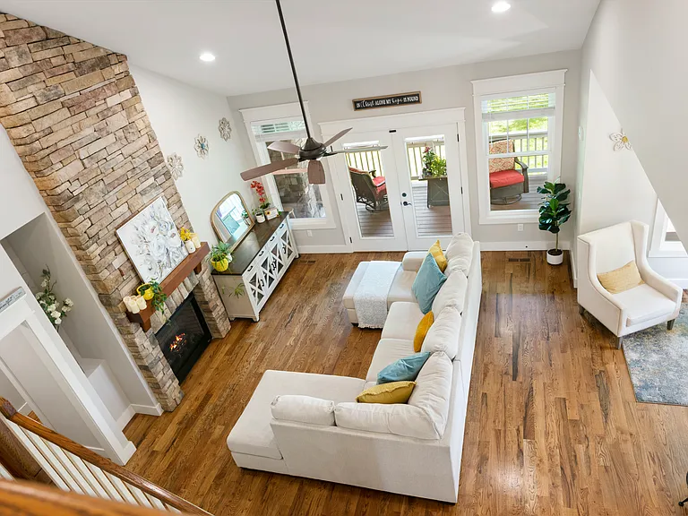 179 Barnrock Dr — Photo 8