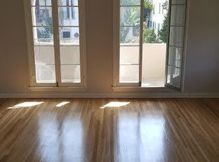 321 N Genesee Ave, Los Angeles, CA 90036