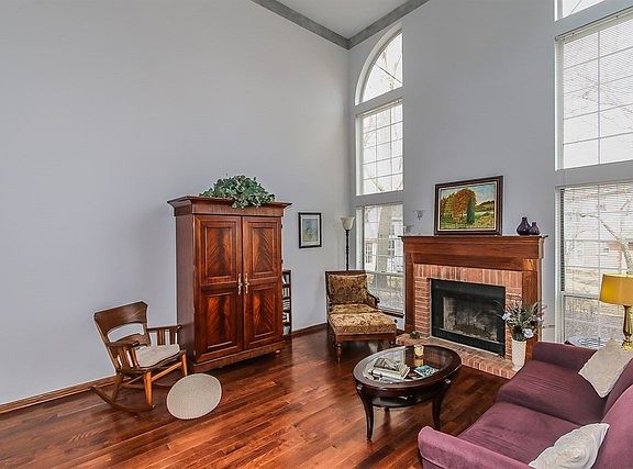 4th image of 2154 Camden Ln