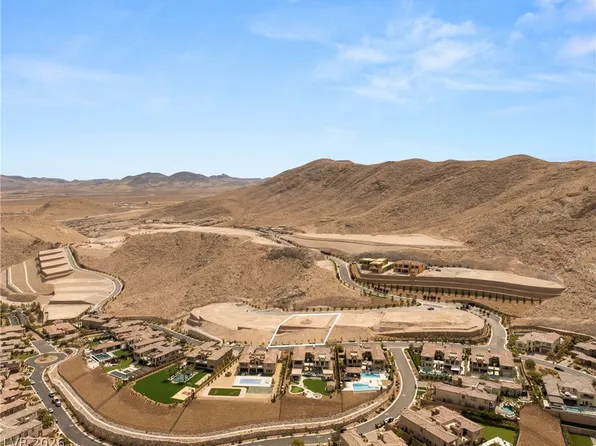 30 Mountain View Dr, Las Vegas, NV 89141