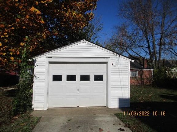 4th image of 919 Parkway Dr