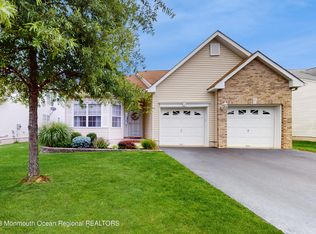 8 Silver Maple Ln, Howell, NJ 07731