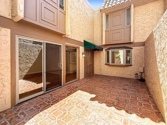 Entry Courtyard