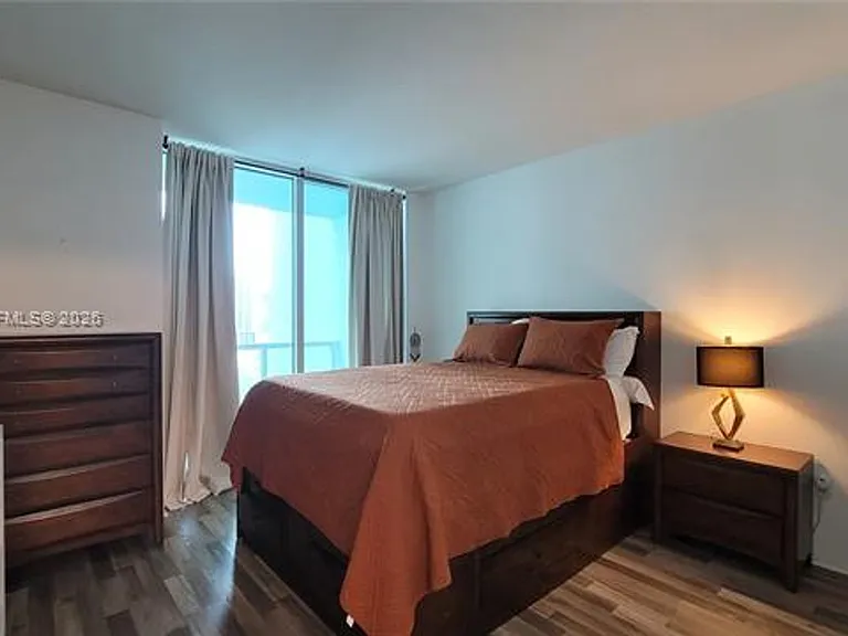 1900 N Bayshore Dr #CU-2009 — Photo 10