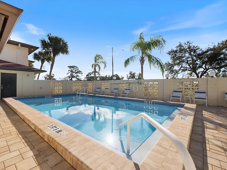 431 Airport Ave E #207 — Photo 35
