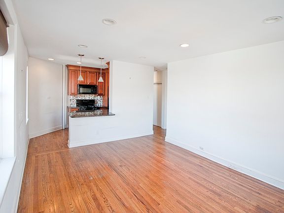 4th image of 4310 48th Ave #G4