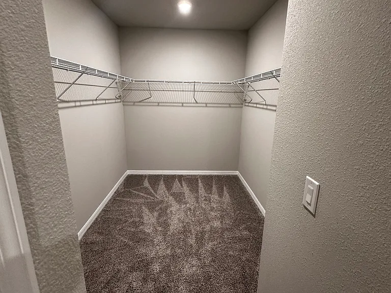 119 Lovely Ct — Photo 9