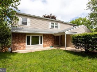 212 Lochwood Ln, West Chester, PA 19380