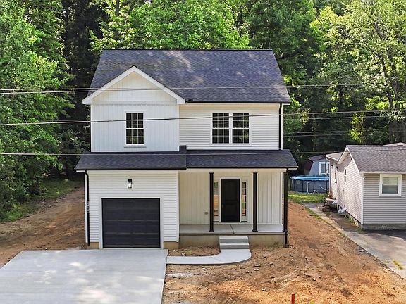 4th image of 1354 College Rd