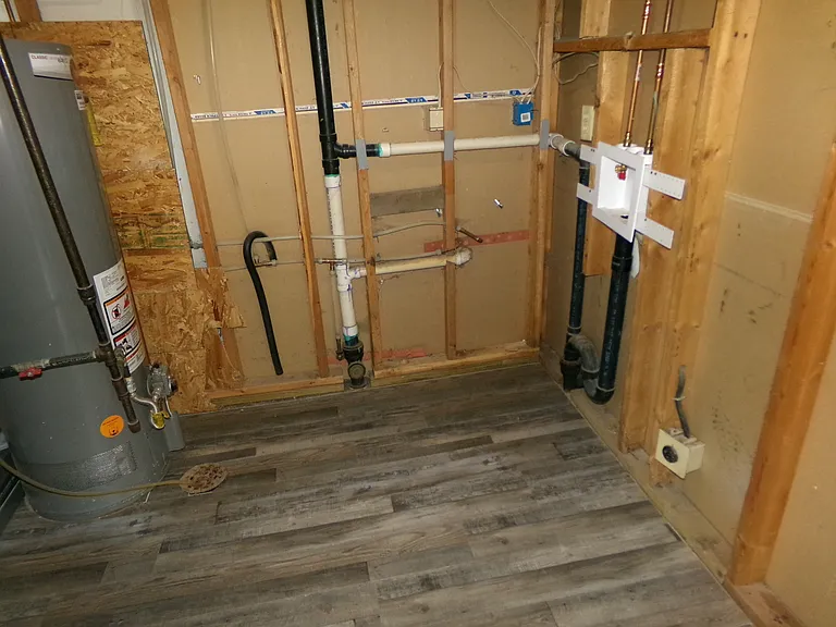 4 Woodbine Ct — Photo 25