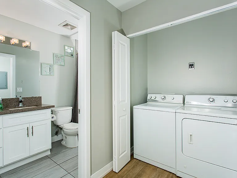 9009 S Normandie Ave — Photo 16