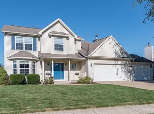 5764 W Heverly Dr, Portage, MI 49024
