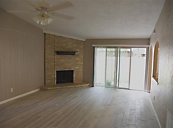 5th image of 5303 Duchess Ct