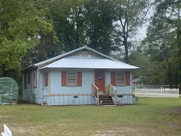 630 Maple St, Jesup, GA 31546