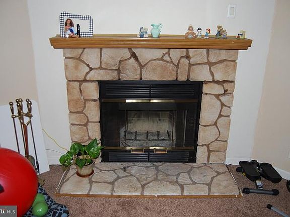 3rd image of 713 Gregwood Ct