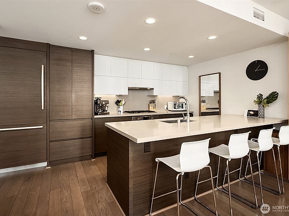 3rd image of 583 Battery Street #702N