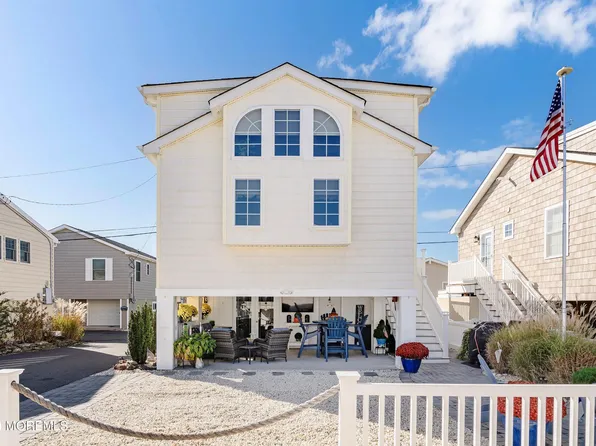 218 Gull Lane, Lavallette, NJ 08735