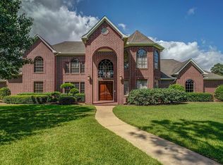 1909 San Miguel Dr, Friendswood, TX 77546