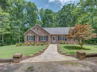 1127 Blacksnake Rd, Stanley, NC 28164