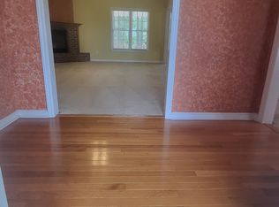 697 Stone Cross Dr, Spring Lake, NC 28390