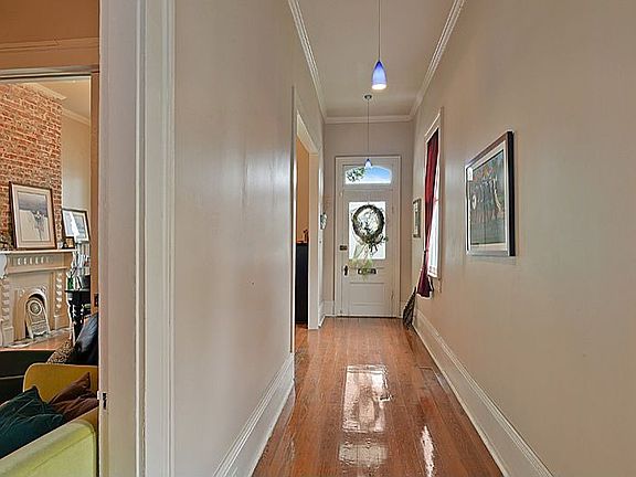 3rd image of 4842 Constance St