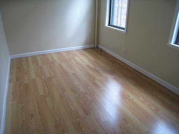 4th image of 41-04 Astoria Blvd S #B2