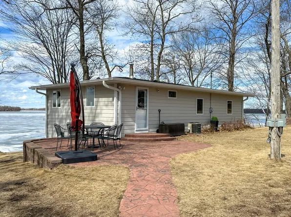 35268 Quest Rd, Hillman, MN 56338