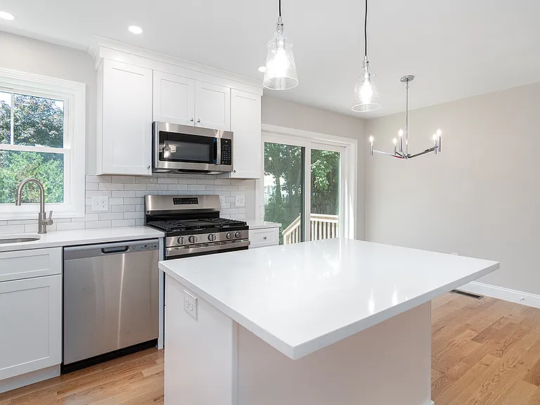 81 Cadora Ave #81 — Photo 3