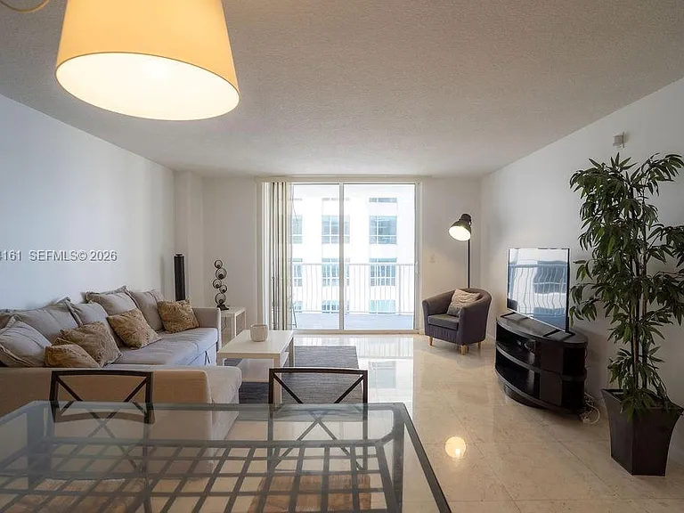 1200 Brickell Bay Dr #2806 — Photo 7