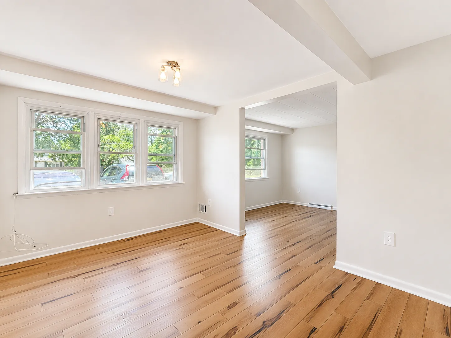 3 bed, 930 sqft, $2,095 — Photo 4
